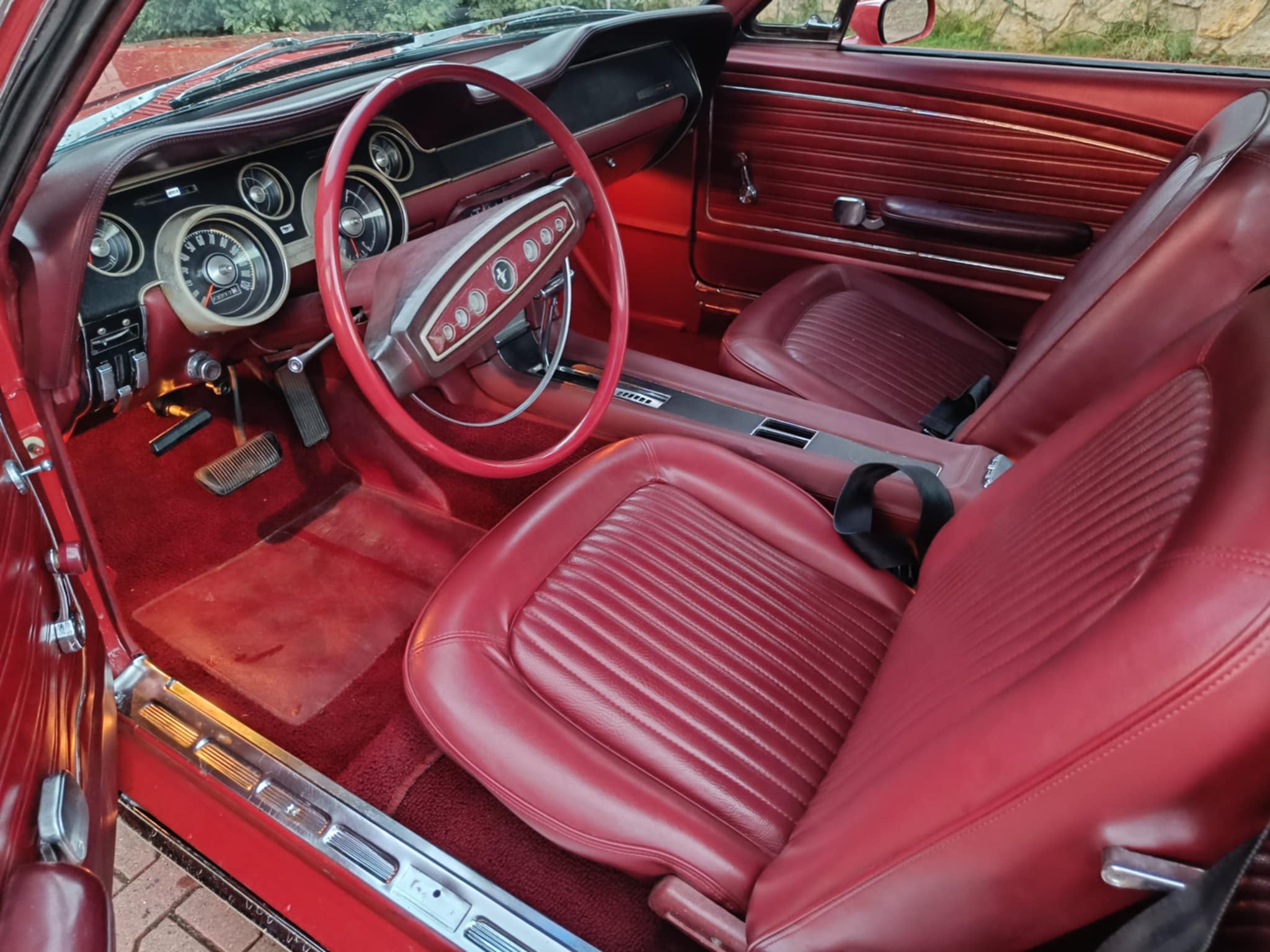 f2be6de3-e4dc-4301-98f2-e5a41b0e3fbc