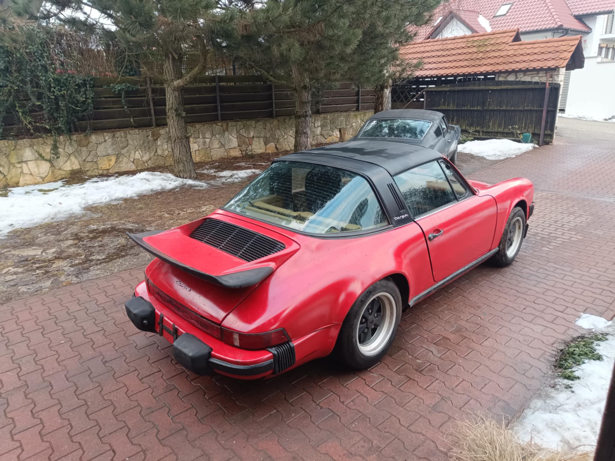 904179fb-fccf-40be-a295-01e245bc37ba