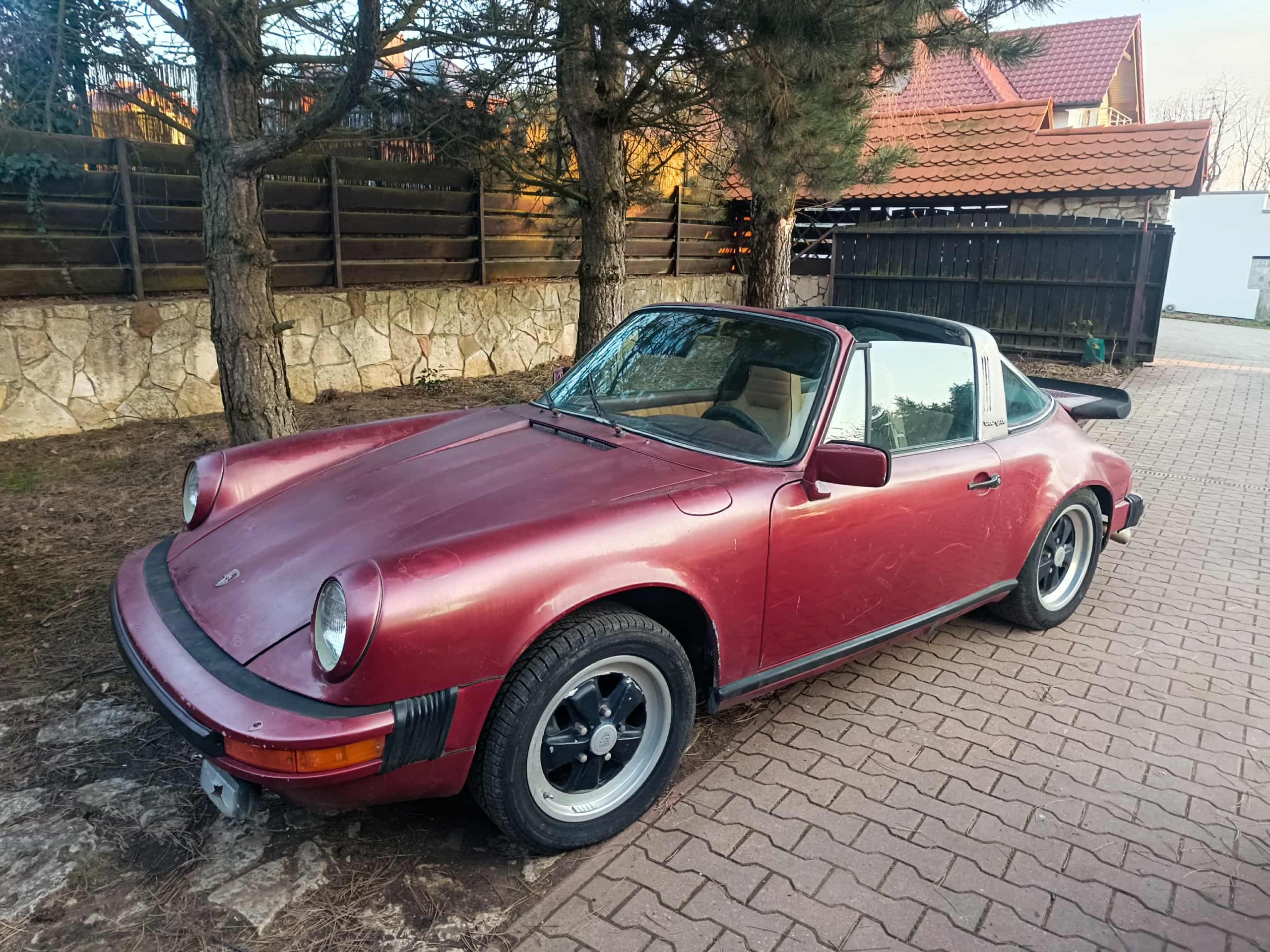 1af385b8-dbec-46a0-a005-560645958cb3