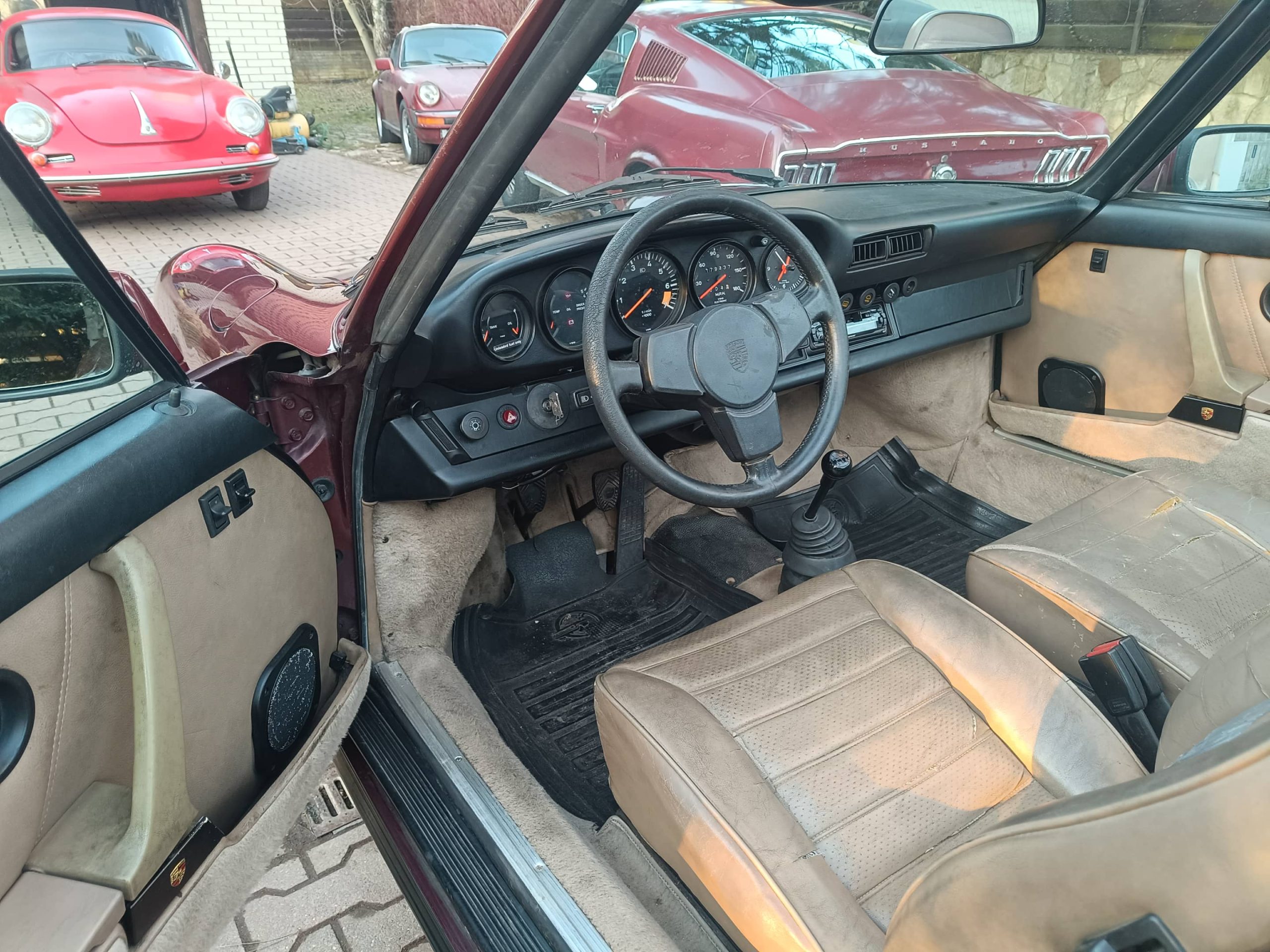 b3187534-1933-4d05-9ca4-702aaa894fd8